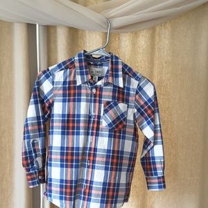 EUC Children's Place boy's dress shirt. Small 5/6